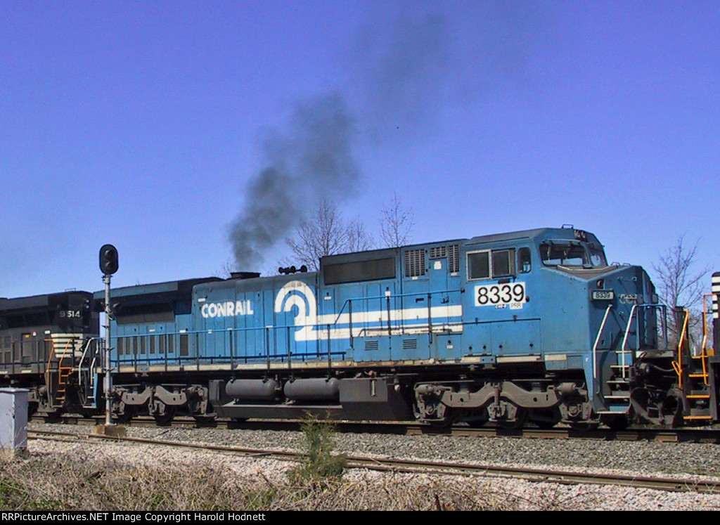 NS 8339 approaching D&S Jct.